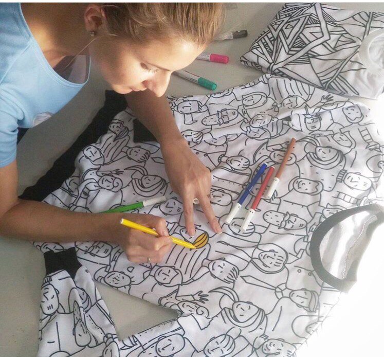 Выбрать свитшот раскраску Выбрать свитшот раскраску