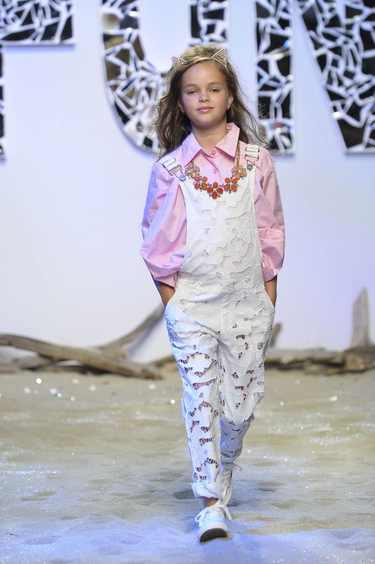 Стильная детская мода для девочек 2016а