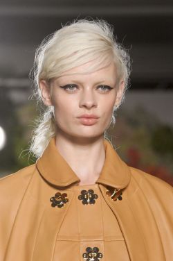 Модные прически весны 2013т