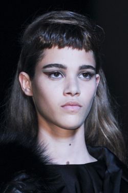 Модные прически весны 2013ж