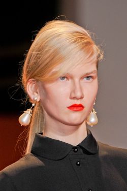 Модные прически весны 2013н