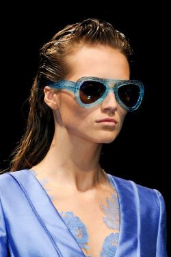 Модные прически весны 2013у