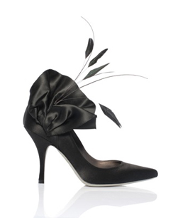 Туфли чёрные с атласом и перьями Туфли чёрные с атласом и перьями