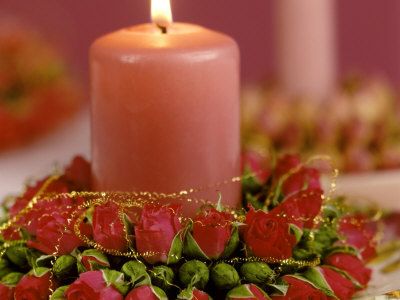 розовая свеча