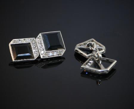  Запонки с агатом