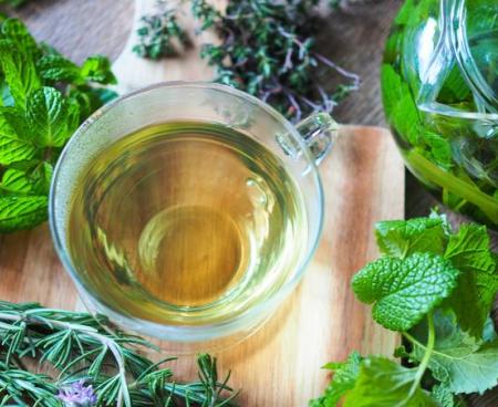 Полезные травяные чаи