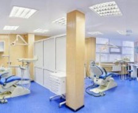 Имплантация и протезирование зубов