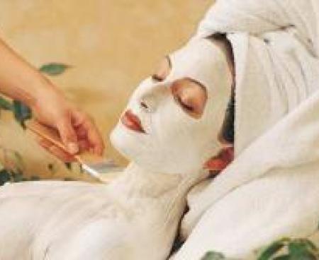 Маски с белой глиной